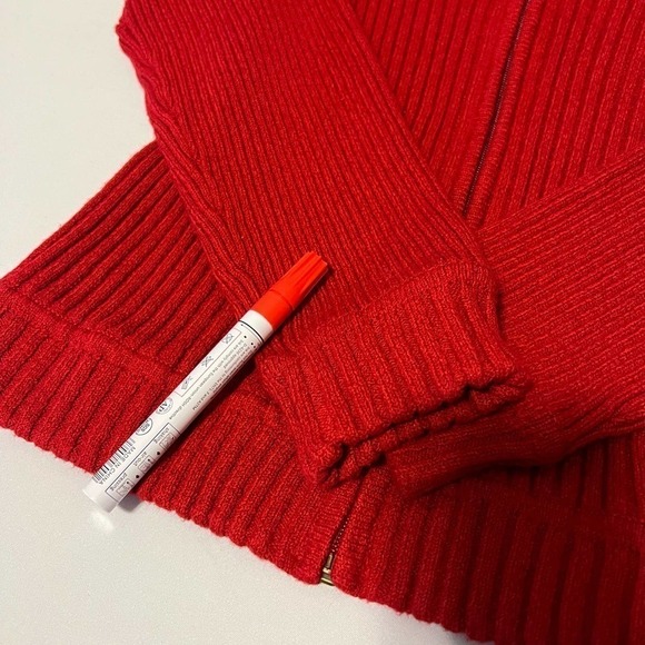 Liz Claiborne Lizsport Petite Red zip up sweater Petite P - Picture 3 of 11